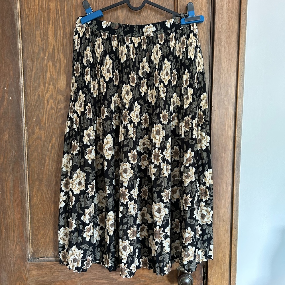 Black and Cream Floral Maxi Skirt